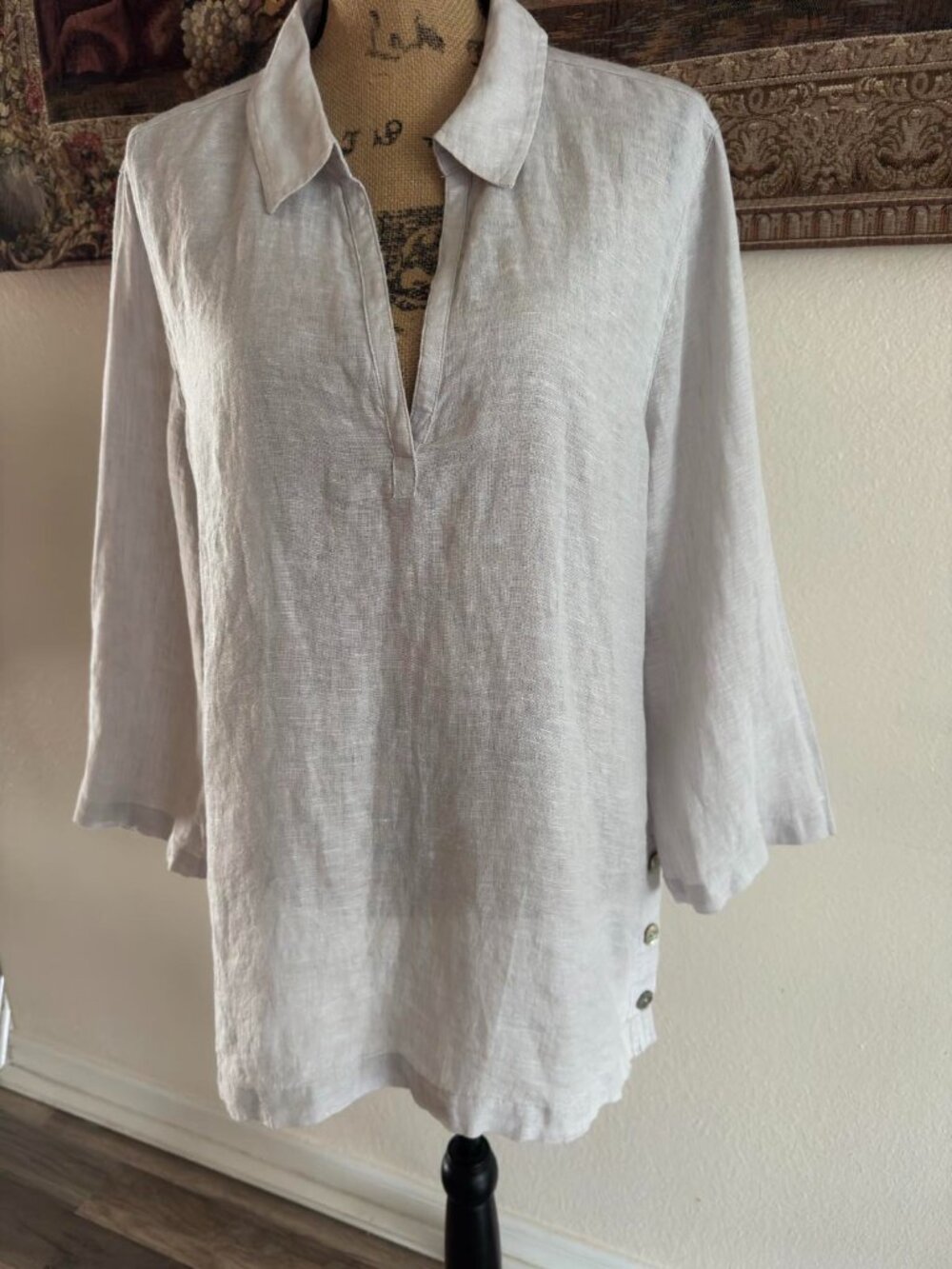Tahari XL 100% Linen Tunic Top Beige/Oatmeal Split Neck Side Buttons